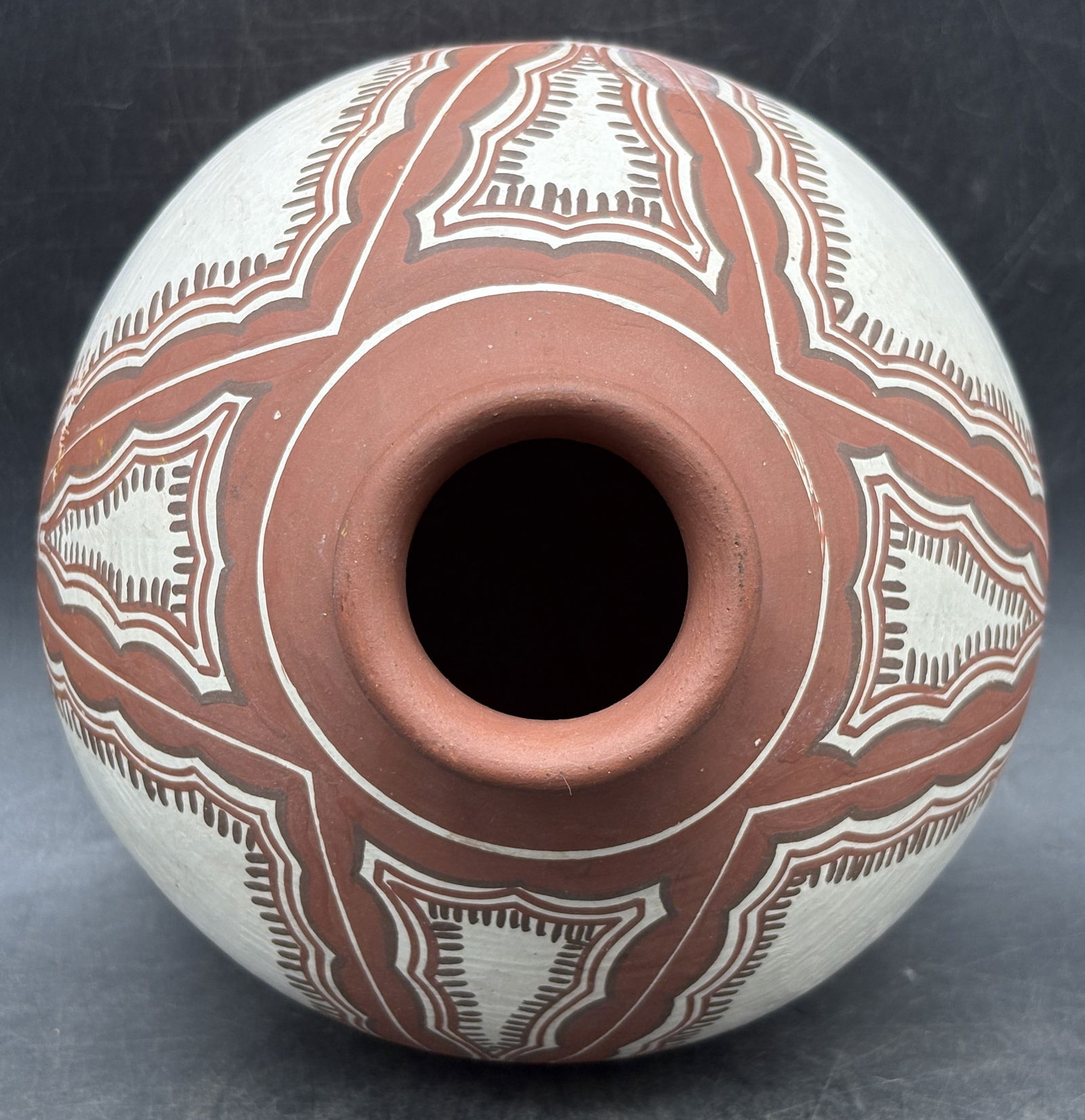 Vintage Quibor Lara Vase Signed - 6