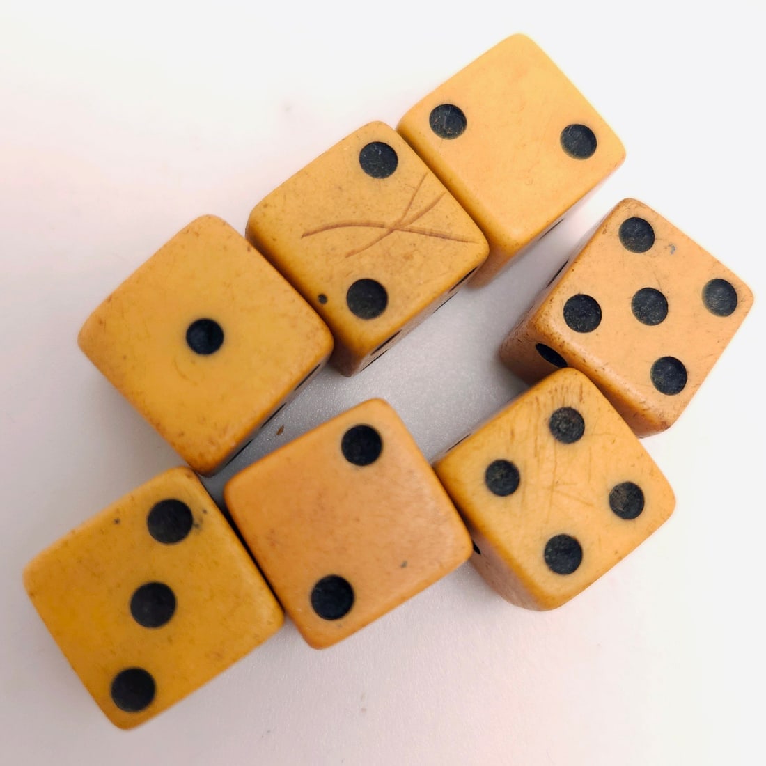 Assorted Vintage Dice of Various Age and Size Including Vegas Casinos - 9