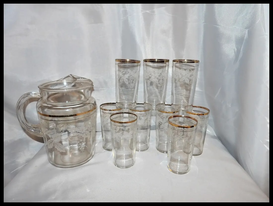 1940’s Bartlett Collins Frosted Grapevine Pitcher and 9 Tumblers - 12