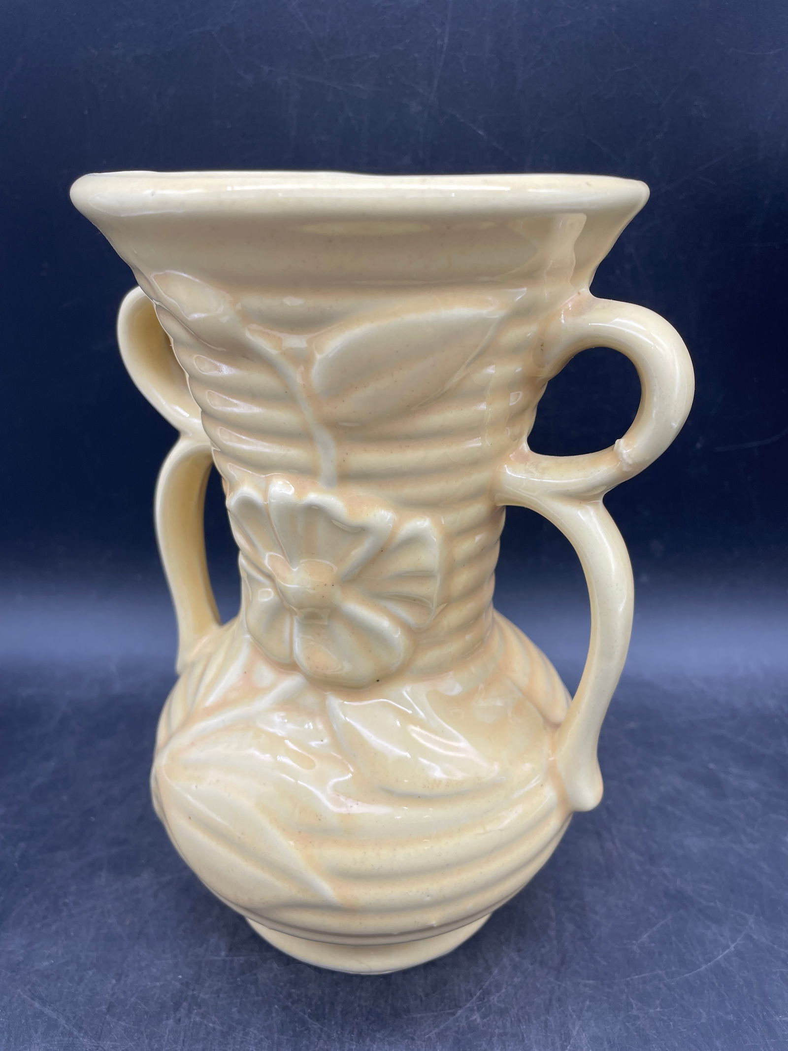 Vintage SHAWNEE RING VASE - 8