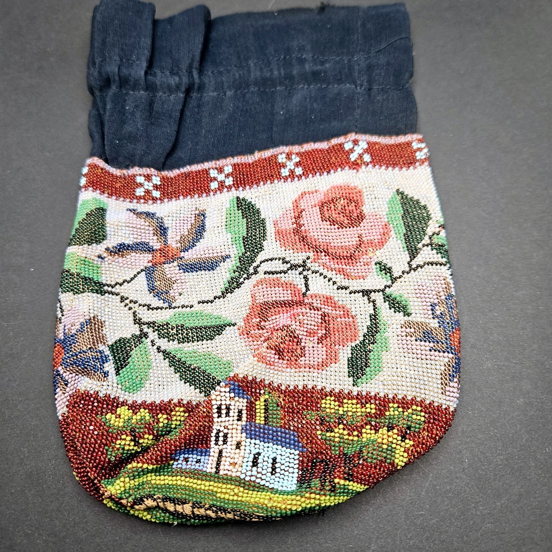 Victorian Era Floral Rose Beaded Drawstring Flapper Purse - 2