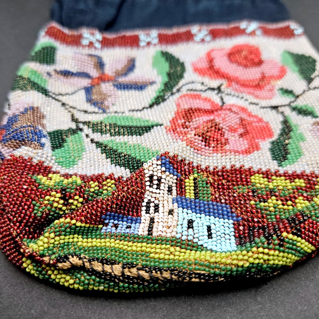 Victorian Era Floral Rose Beaded Drawstring Flapper Purse - 4