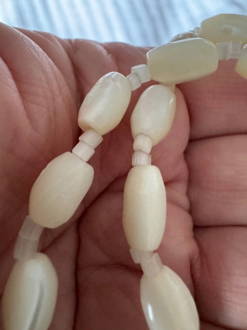 Antique Victorian MOP Shell Mother of Pearl Hand Cut Beaded Necklace 20" - 7