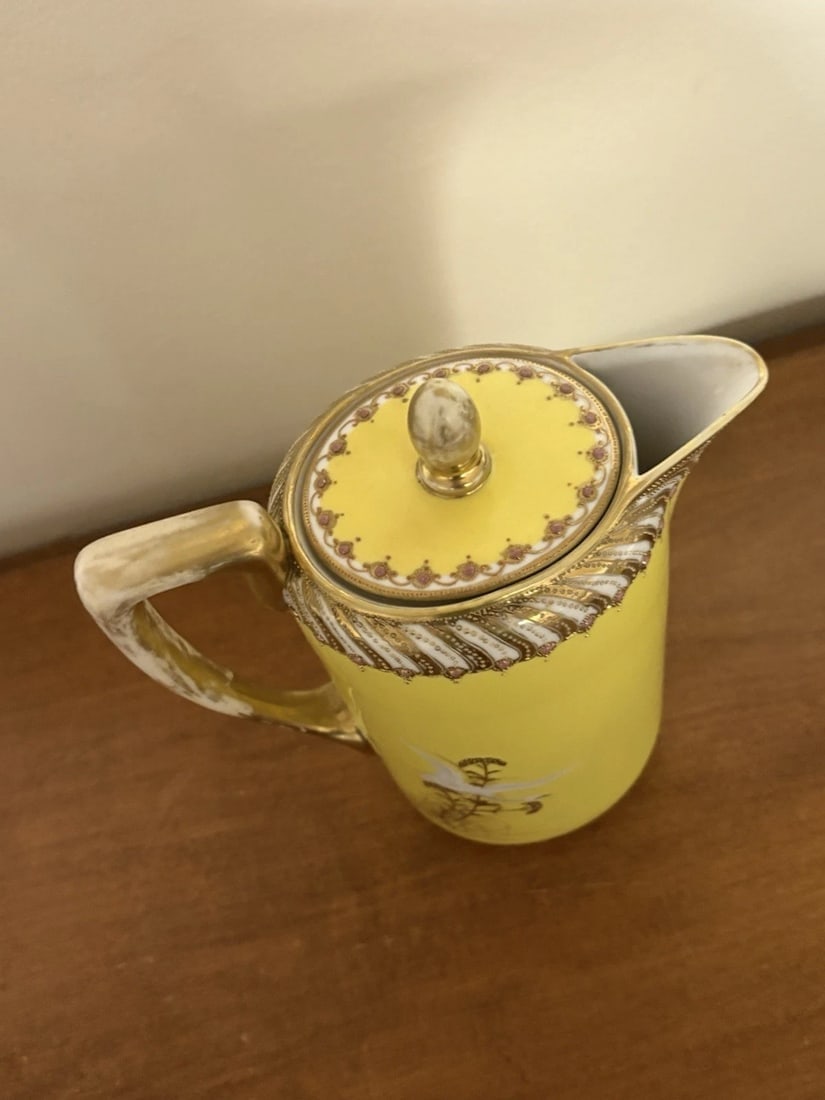 Rare Yellow 5pc Nippon Chocolate Set - 4