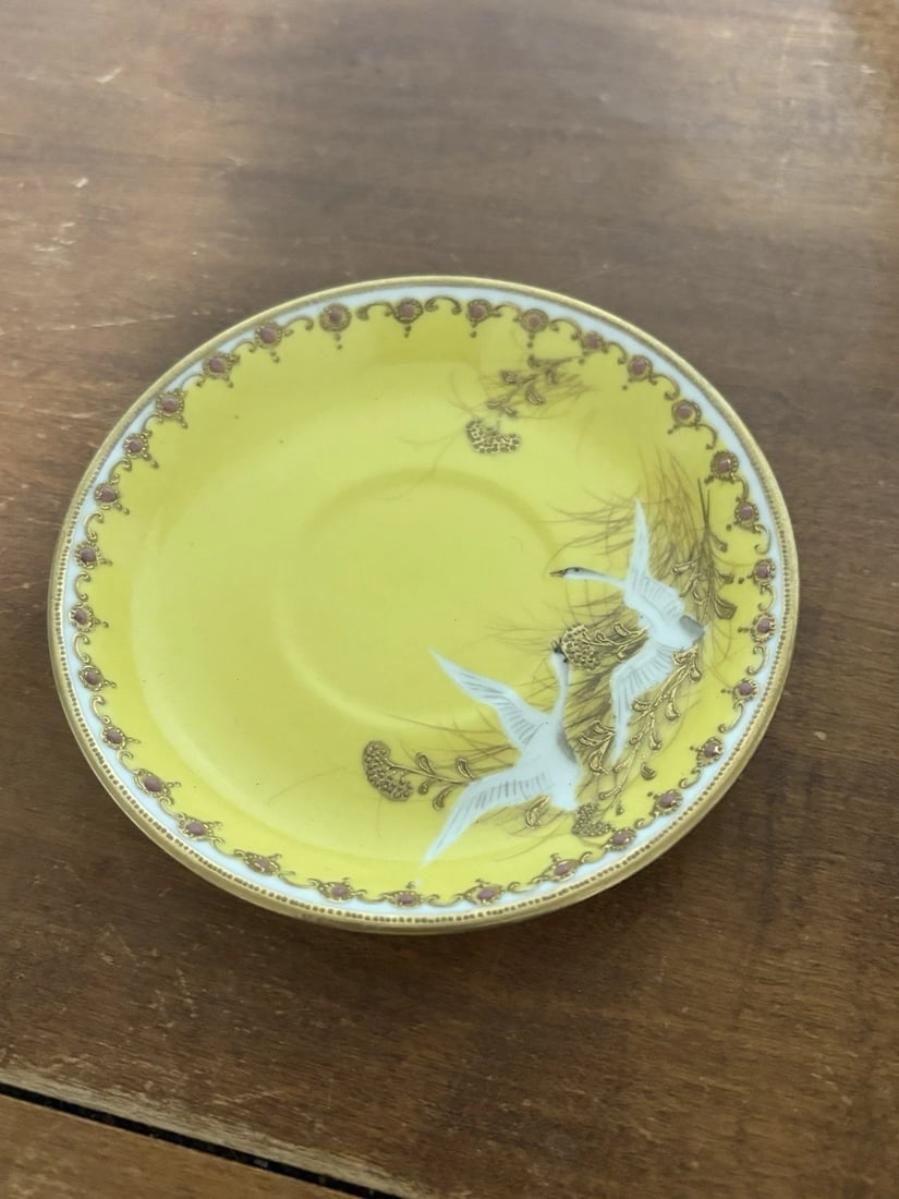 Rare Yellow 5pc Nippon Chocolate Set - 6