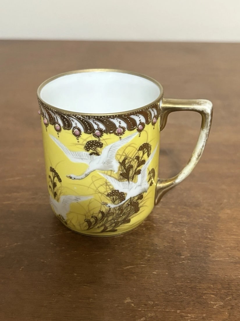 Rare Yellow 5pc Nippon Chocolate Set - 7