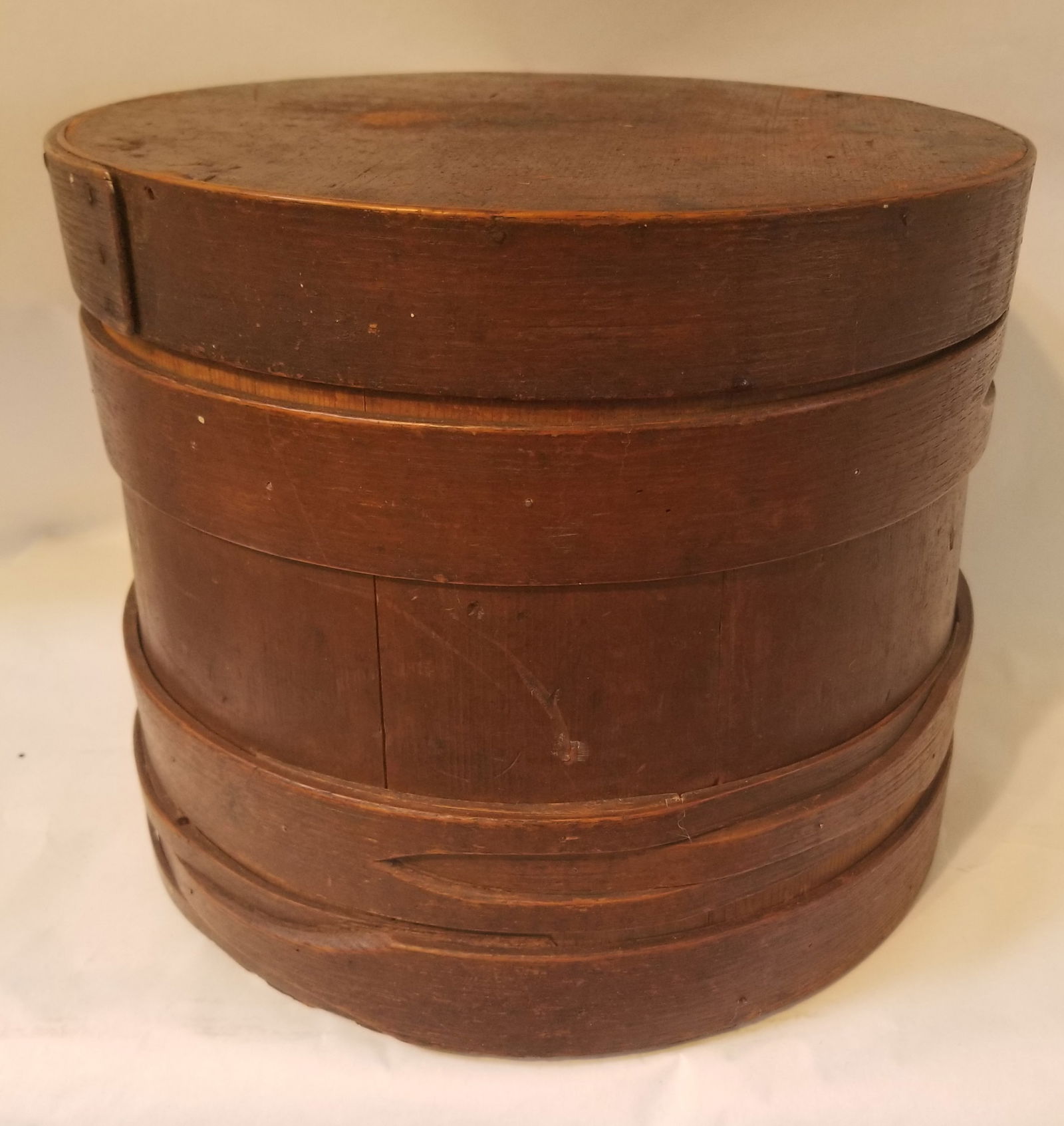 Handleless firkin with buttonhole staves - 2