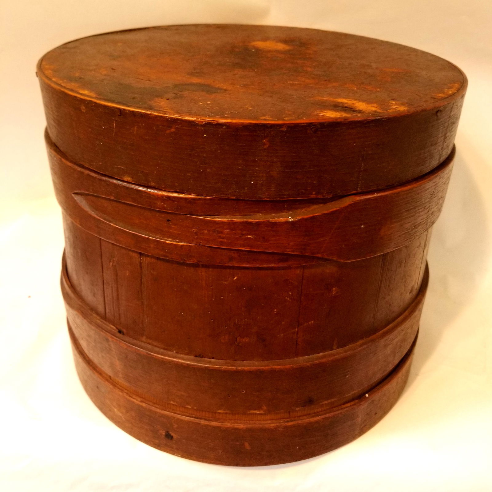 Handleless firkin with buttonhole staves - 3