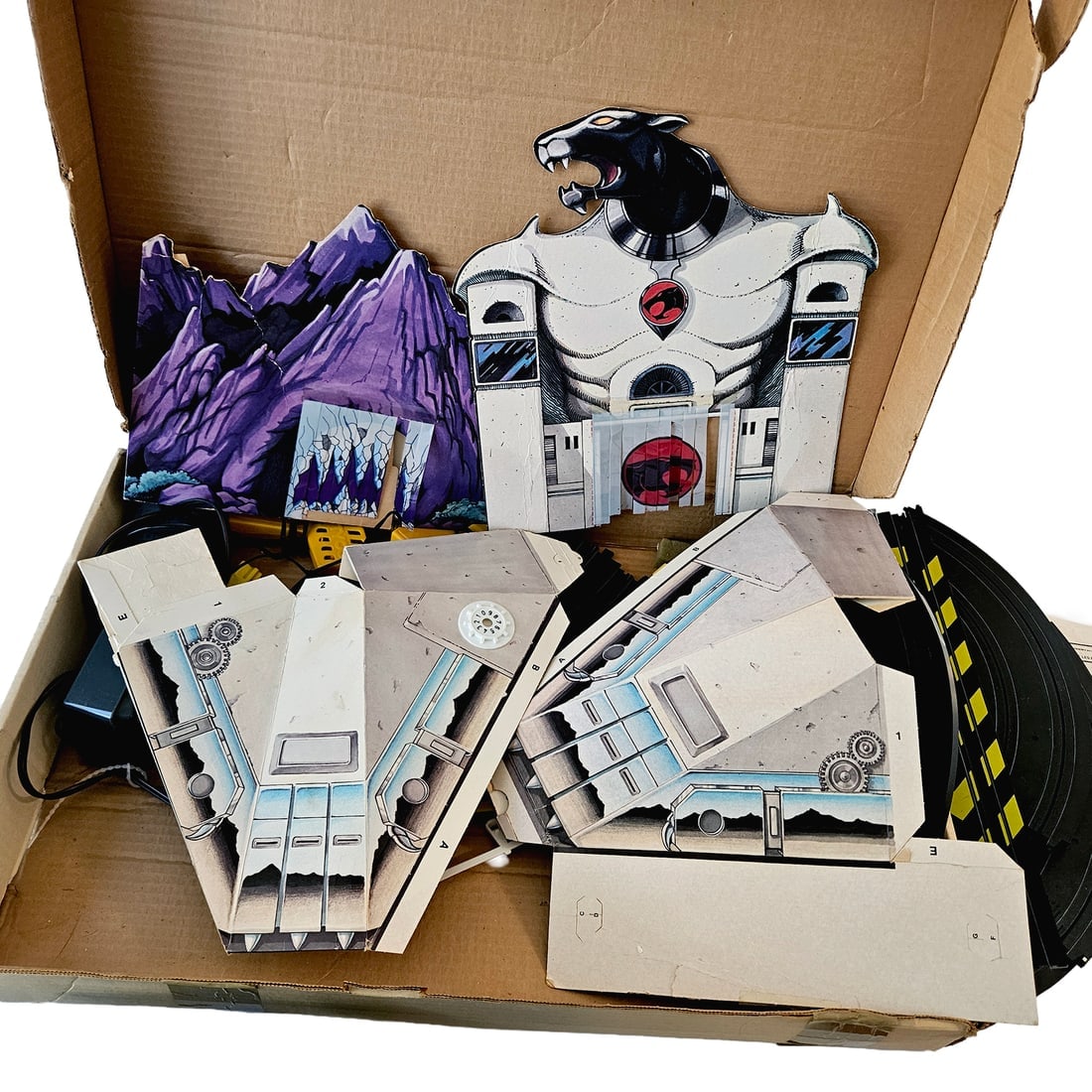 1986 Tyco "Race to the Eye of Thundera" Thundercat Slot Car Set. - 9