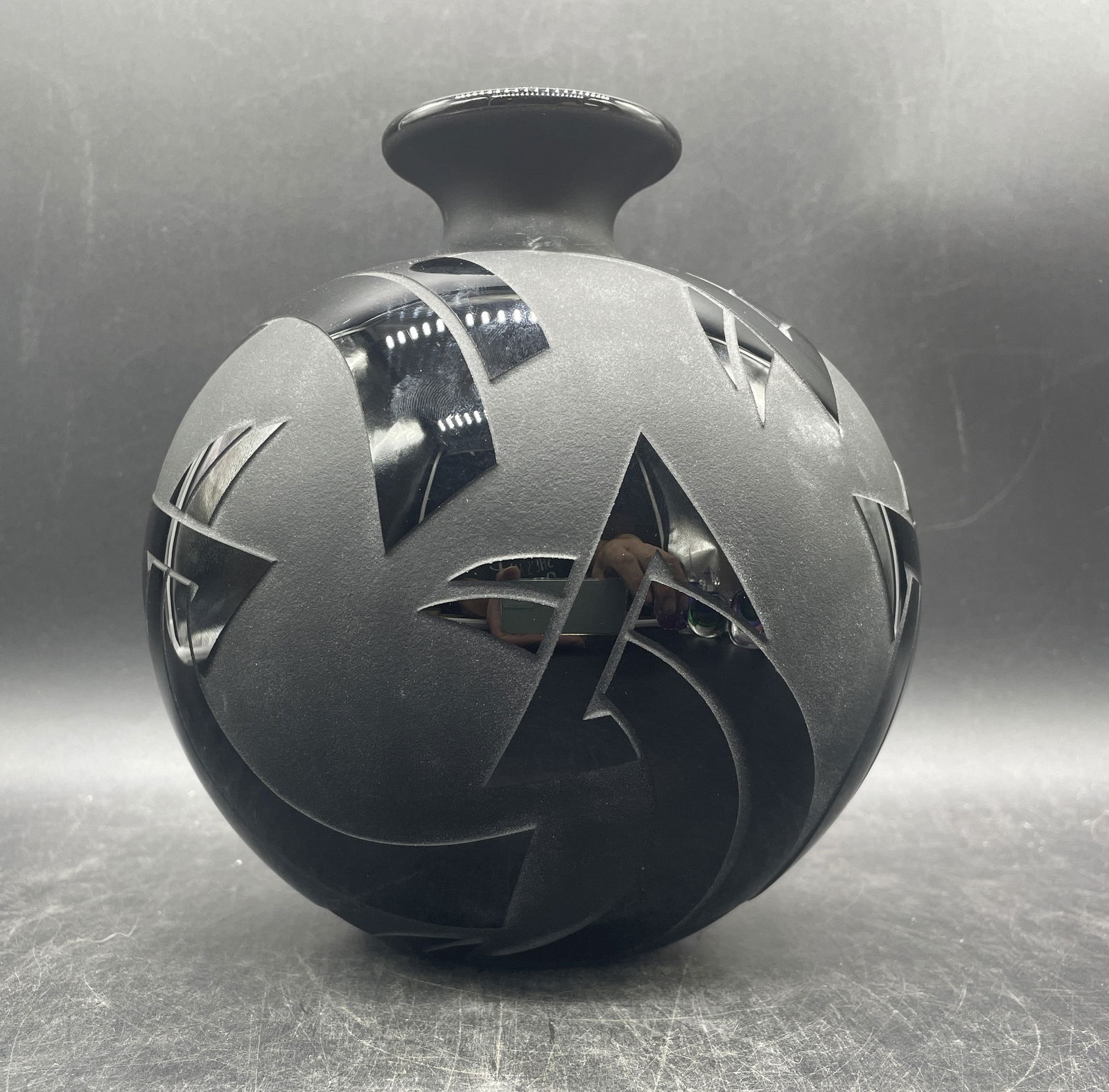 STEVEN CORREIA BLACK VASE SIGNED NUMBERED - 3