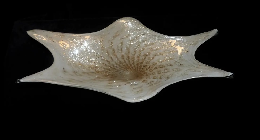 Rare Mid-Century Murano Art Glass Centerpiece White with Gold Aventurine - 2