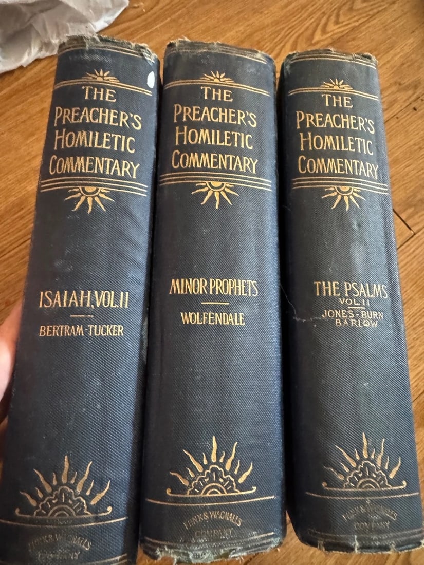 Antique 3 volumes The Preacher's Homiletic Commentary series, published 1892 #4: The Antique 3 volumes The Preacher's Homiletic Commentary series, published in 1892, is a rare and valuable collectible for Christian enthusiasts and collectors. The Commentary series offers in-depth
