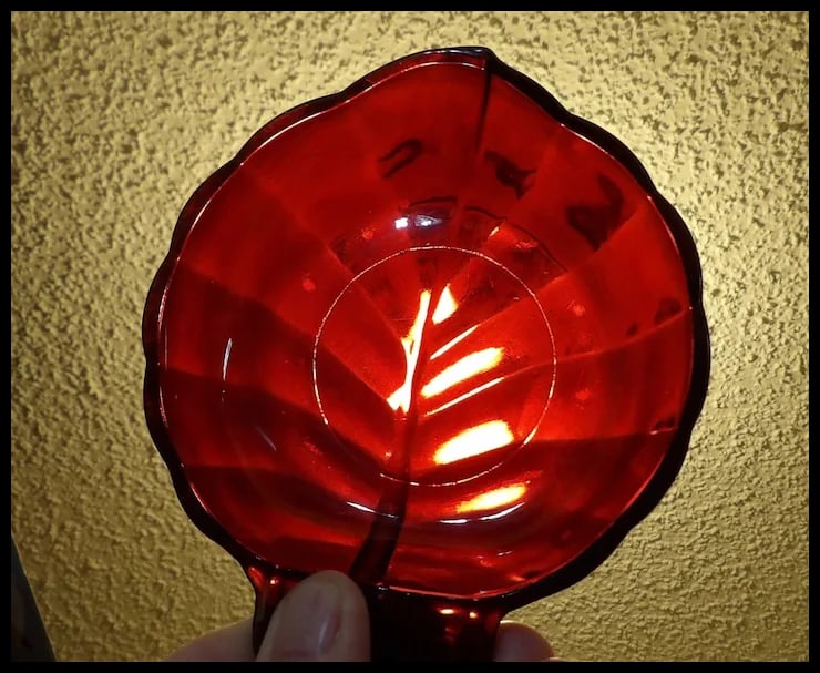 Anchor Hocking Royal Ruby Leaf Shaped & Footed Ashtray - 4