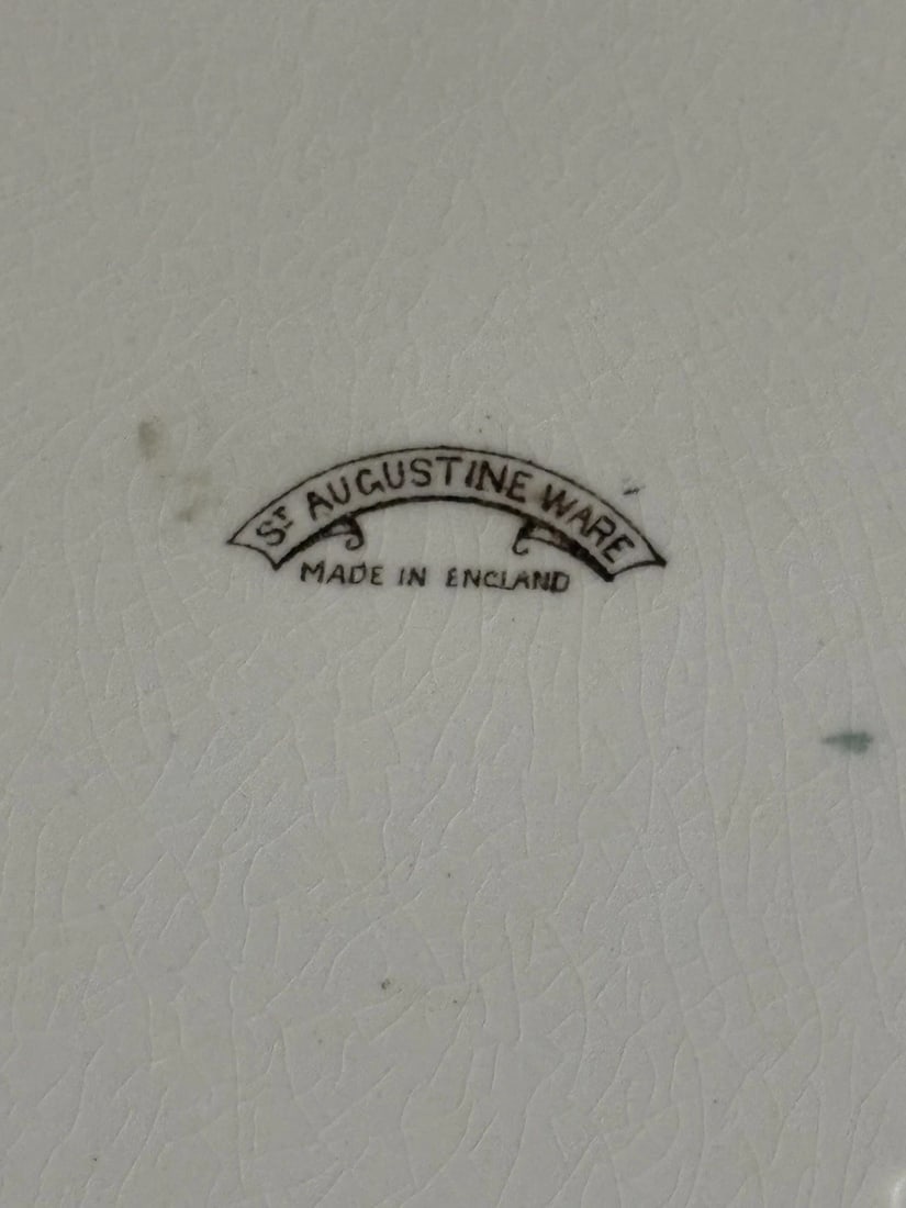 Rare English St Augustine Ware Rabbit Charger - 3