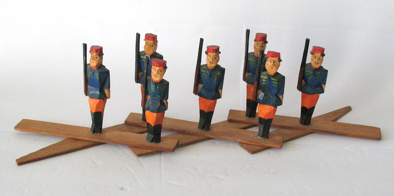 Antique German soldiers with rifles mechanical toy. (1 of 8)