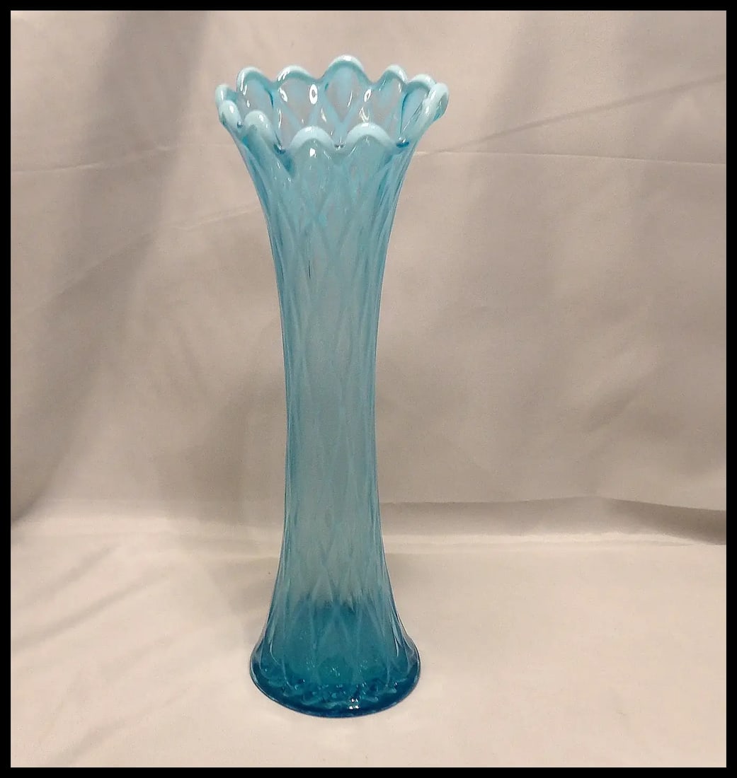 Jefferson Opalescent Diamond and Thumbprint Scalloped MCM Stretch Vase - 10