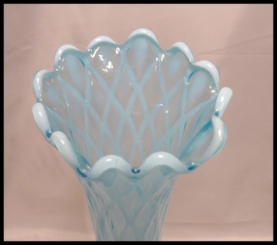 Jefferson Opalescent Diamond and Thumbprint Scalloped MCM Stretch Vase - 9