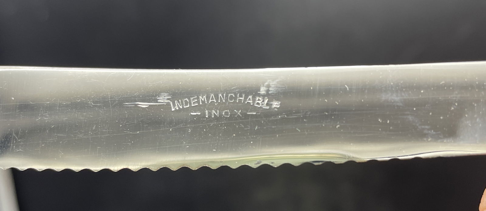 Antique French Indemanchable Knives Ivory Handles and Box - 5