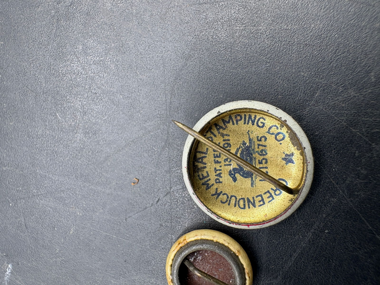 Pair of Antique American Red Cross Pin lot, 1 marked 1918 WW I Collectible Pinback - 5