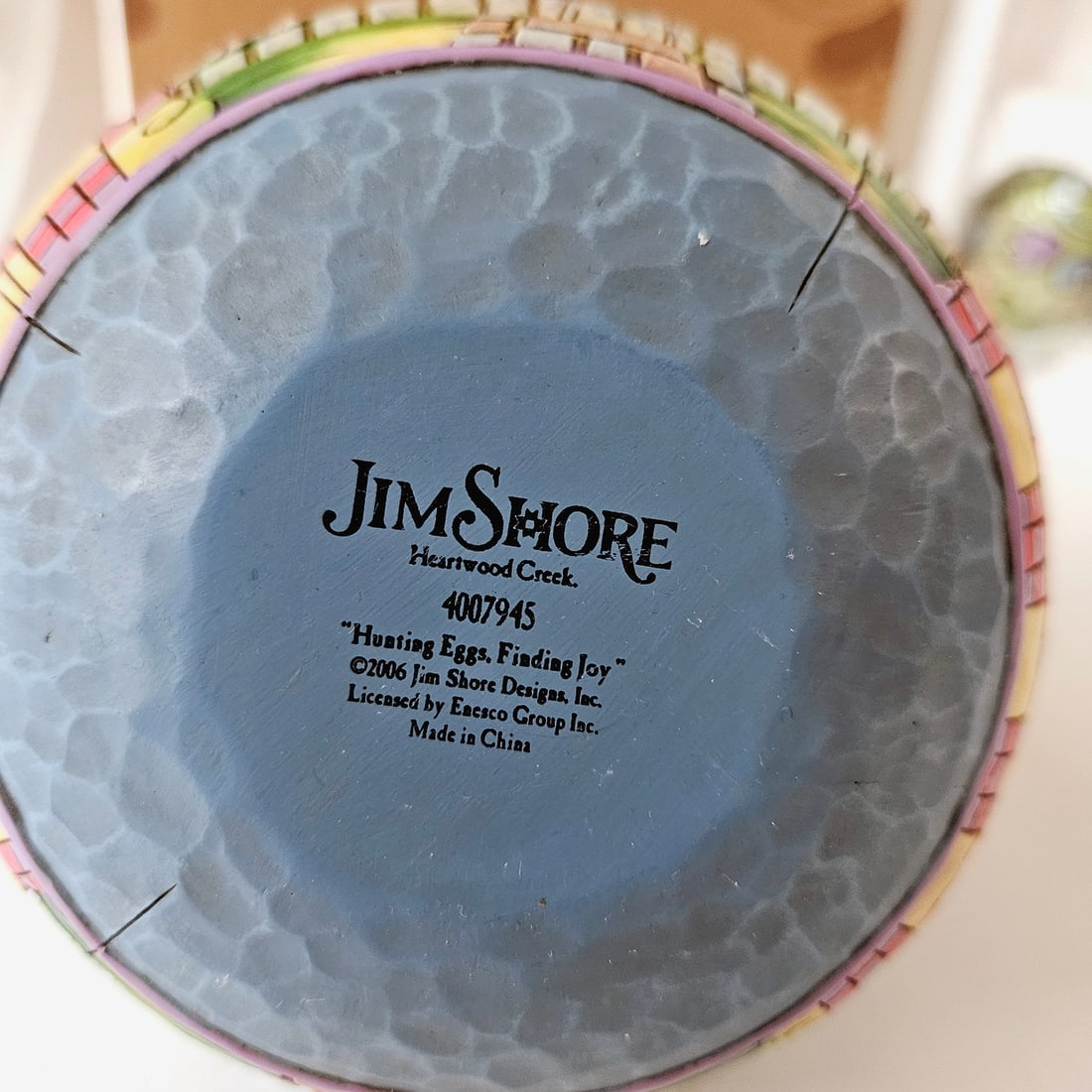 2006 Jim Shore Hunting Eggs Finding Joy Easter Basket - 4