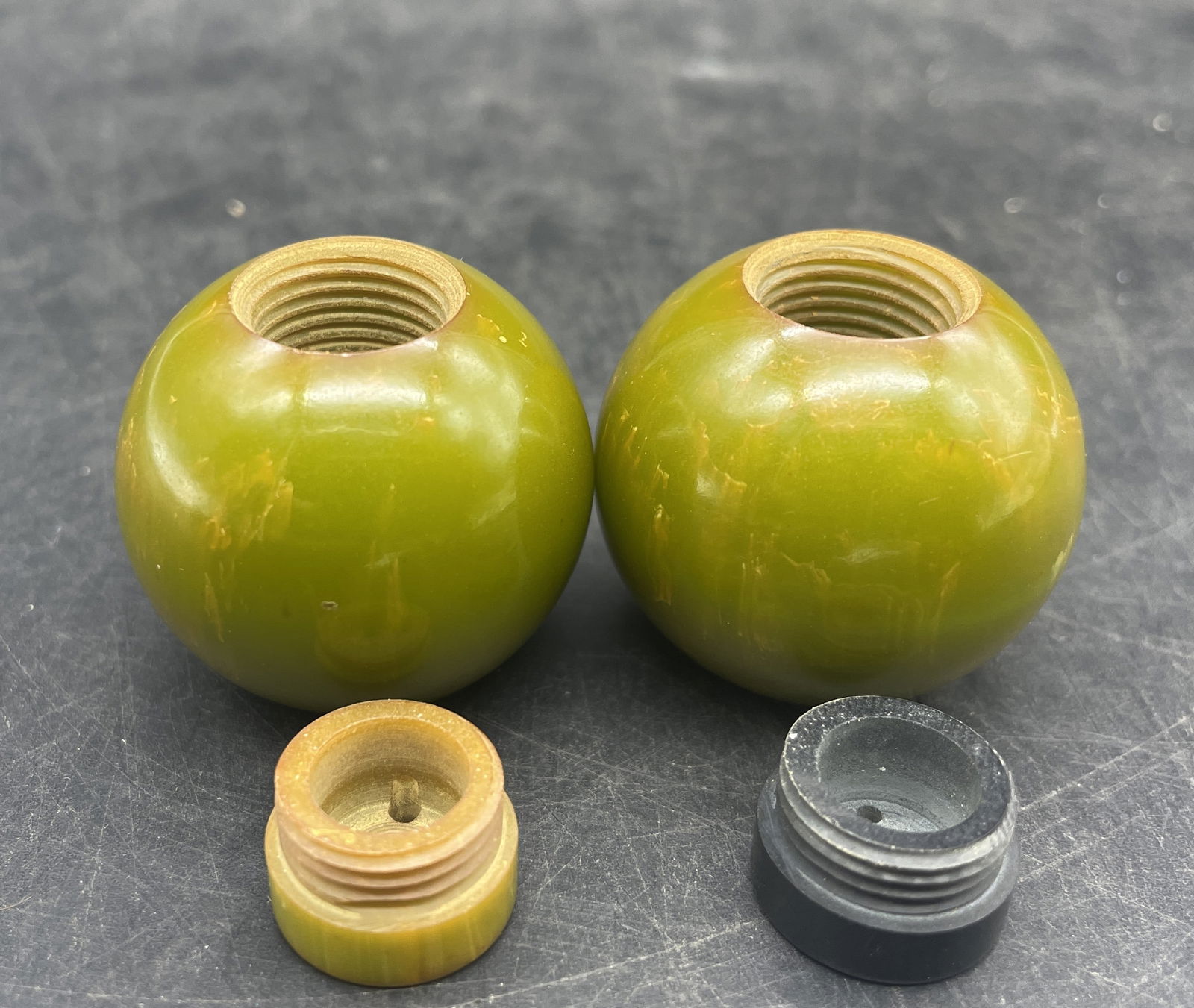 Vintage Bakelite MCM Retro Round Green Salt & Pepper Shakers Black Top - 2