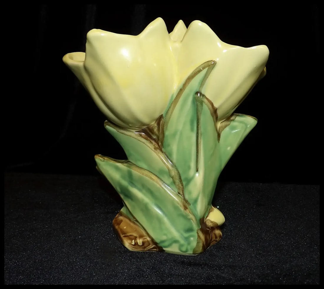 McCoy Tulip Vase - 5