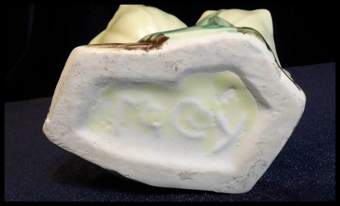 McCoy Tulip Vase - 7