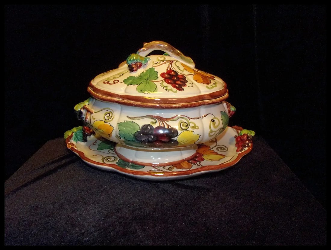 Vintage Large Italian Soup Tureen with Underplate and Grapevine Motif - 2