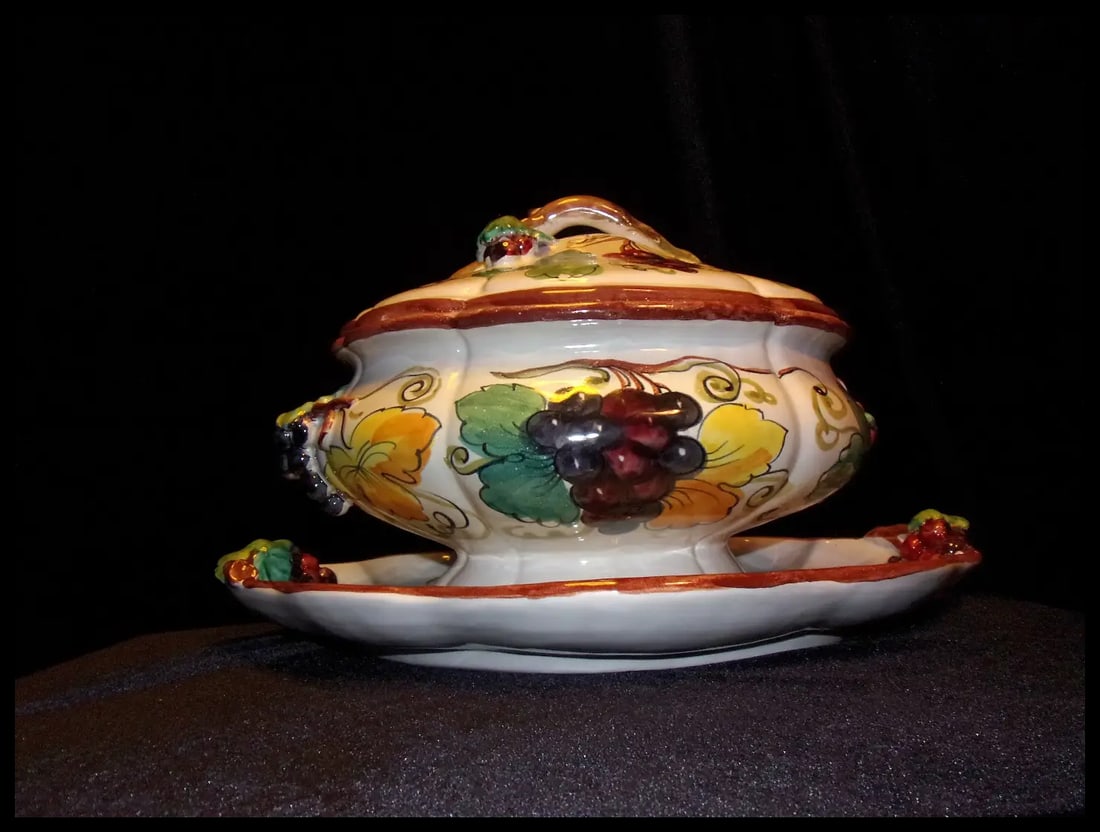 Vintage Large Italian Soup Tureen with Underplate and Grapevine Motif - 3