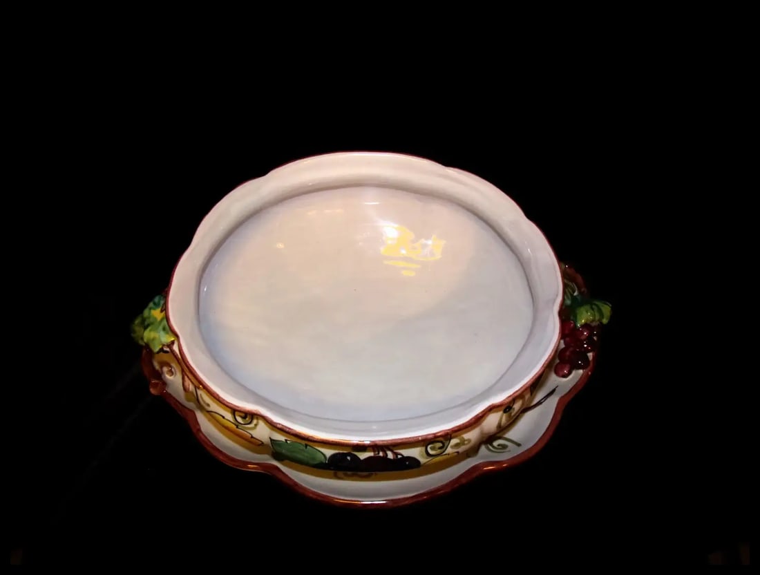Vintage Large Italian Soup Tureen with Underplate and Grapevine Motif - 5