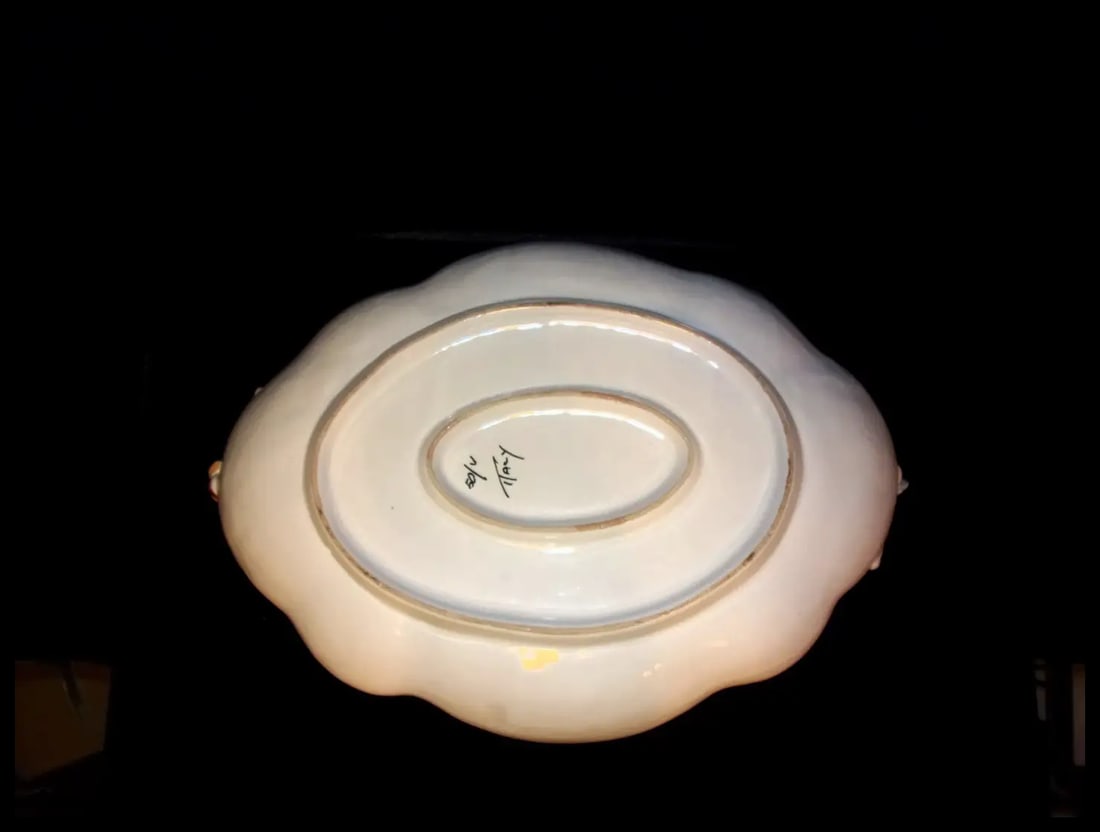 Vintage Large Italian Soup Tureen with Underplate and Grapevine Motif - 7