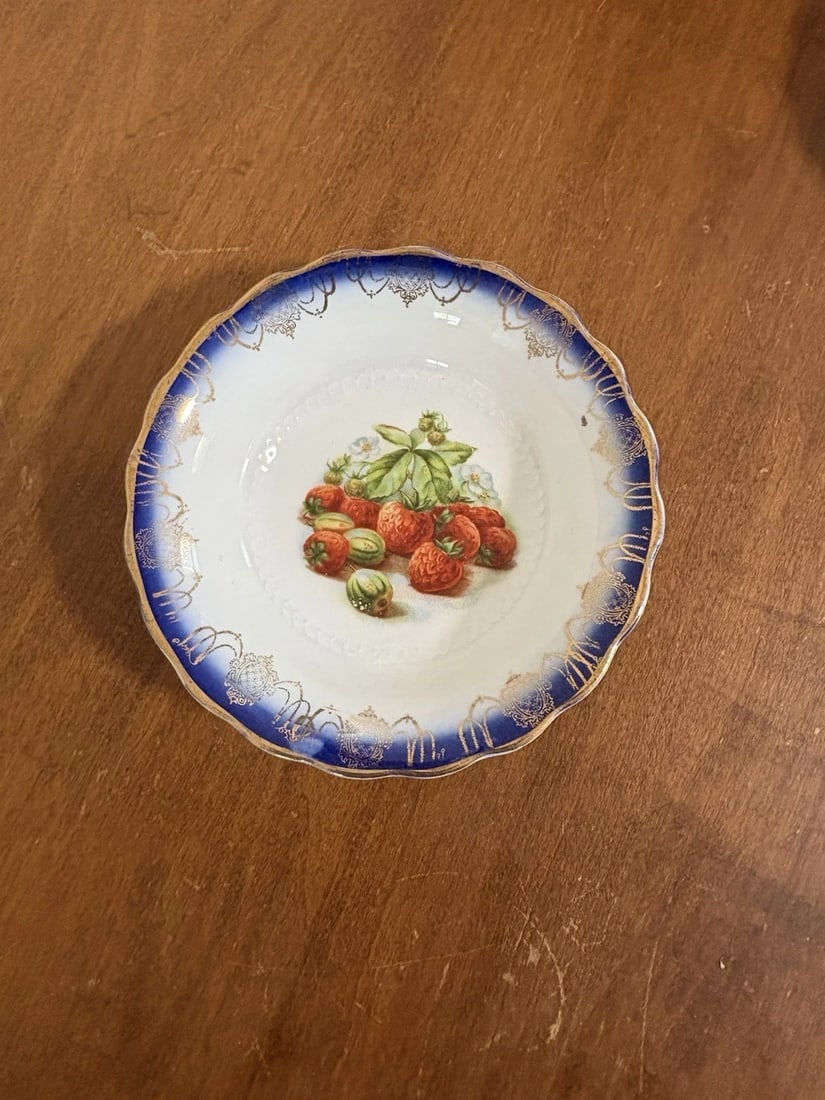 6 Pc Flow Blue Strawberry Set - 7