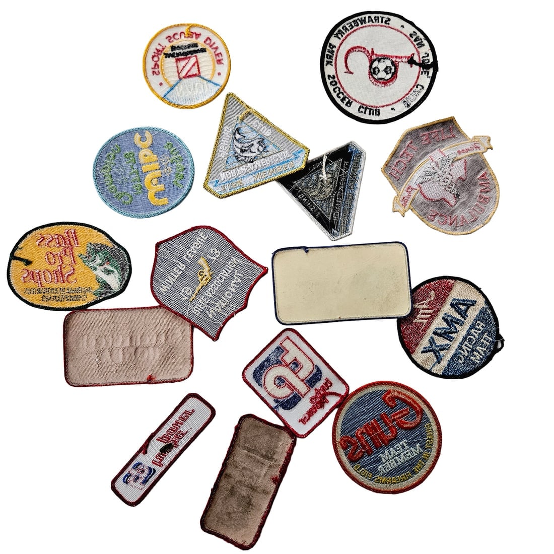 Eclectic Collection of Vintage Club and Automotive Embroidered Patches - 4