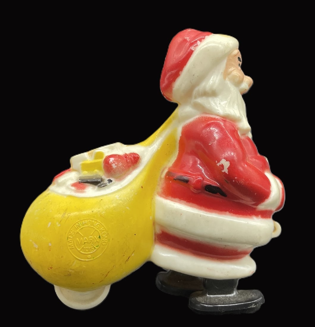 SANTA CLAUS w/ BAG OF TOYS RAMP WALKER TOY MARX HONG KONG - 3