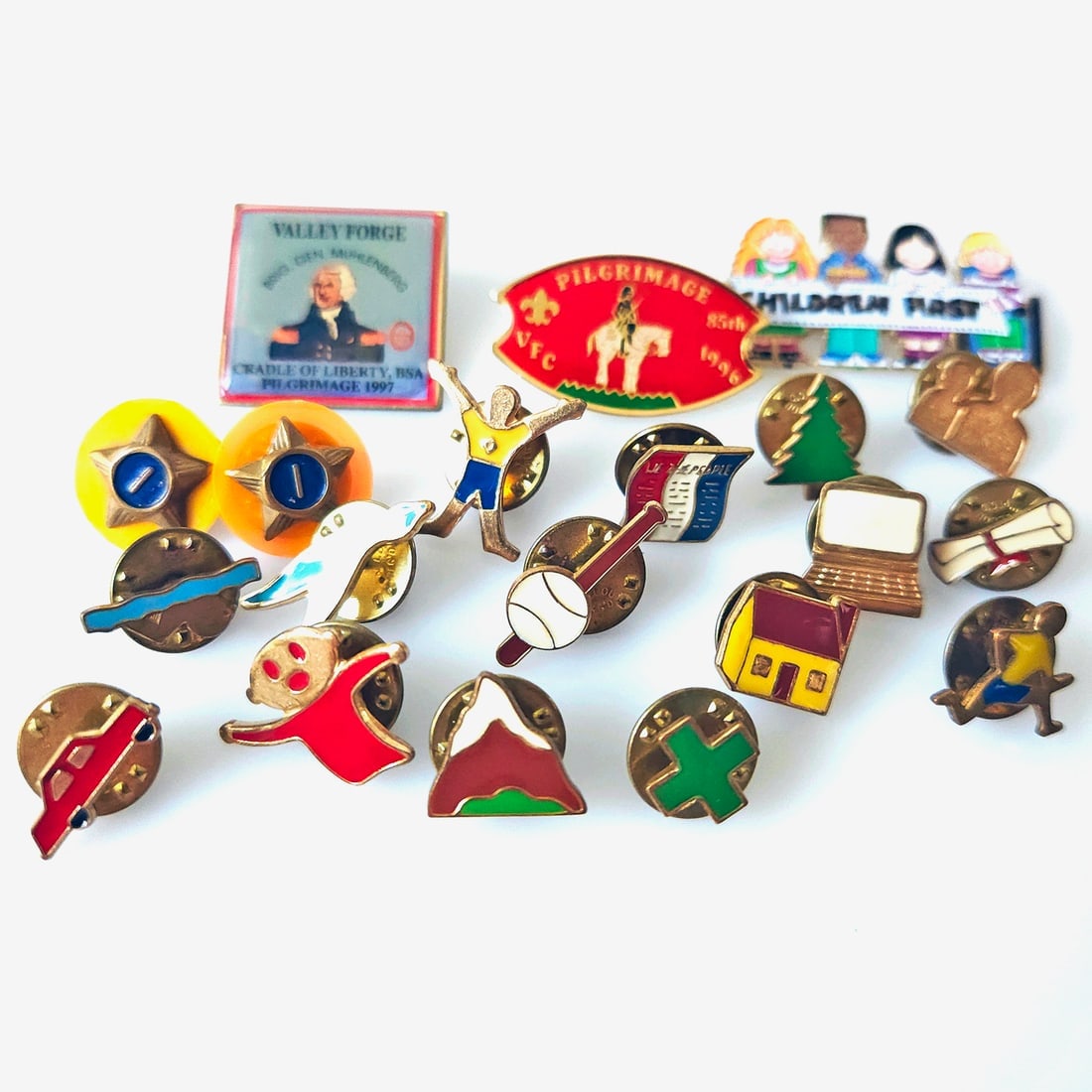 Large Lot of Boy Scouts of America (BSA) Patches, Pins & Accessories - 9