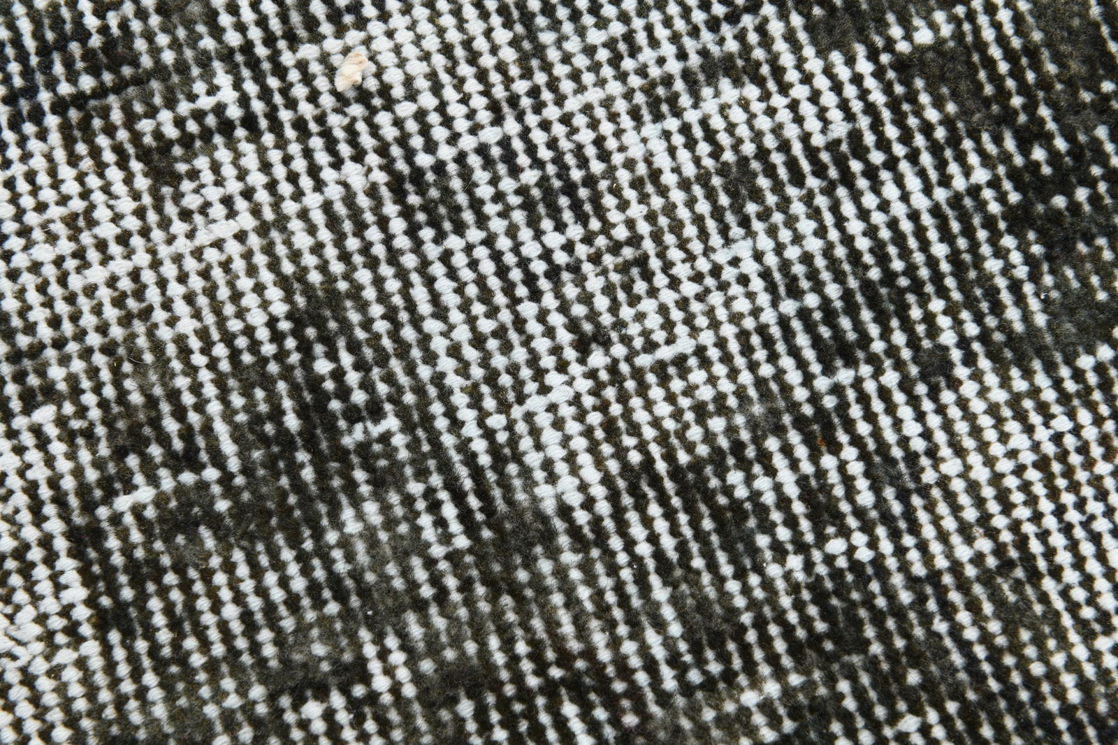 2'6'' x 10'0'' Handmade Vintage Wool Rug - 7105 - 13