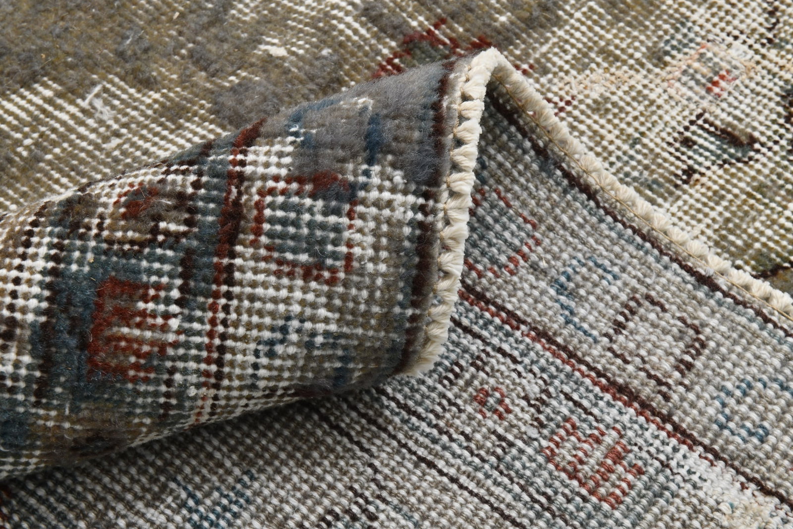 7'6'' x 10'11'' Handmade Vintage Wool Rug - 22256 - 16