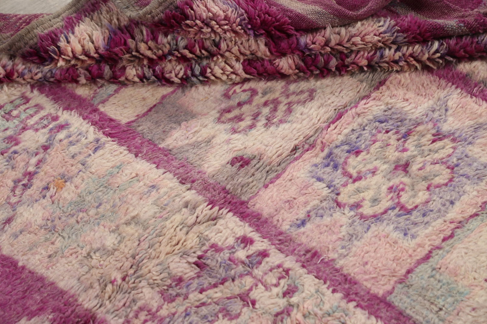 Antique Tribal Moroccan Oriental Area Rug 6x12 - 19