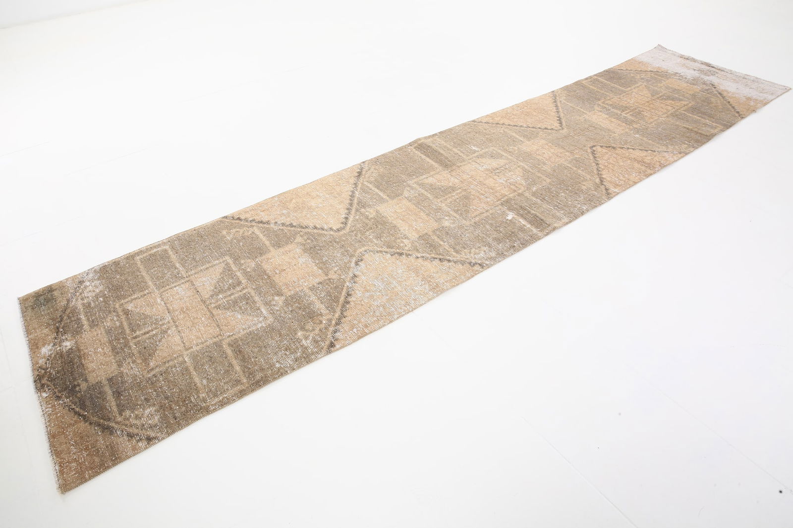 3'0'' x 13'5'' Turkish Vintage Runner Rug - 5243 - 6