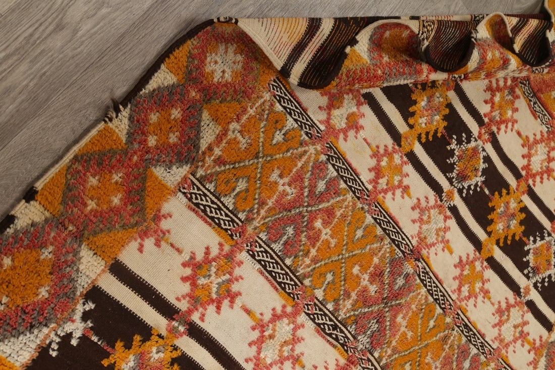 Antique Tribal Moroccan Oriental Area Rug 5x10 - 17