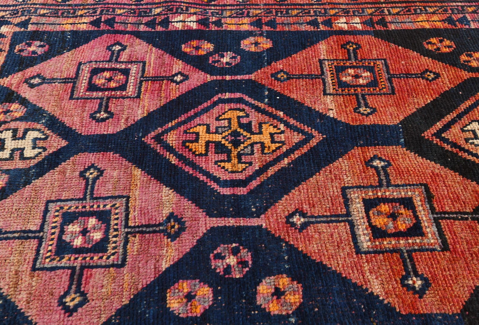 Vintage Red Tribal 5X10 Shiraz Persian Runner Rug - 7