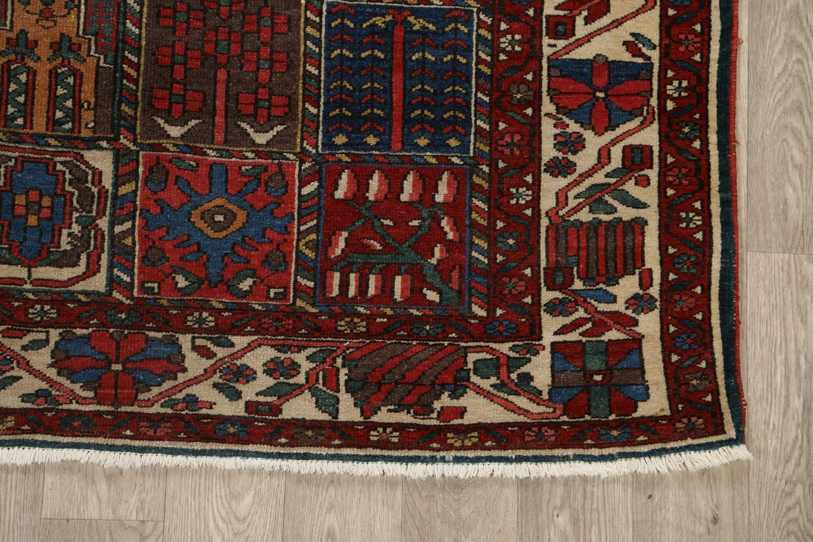 Antique Vegetable Dye Bakhtiari Persian Area Rug 5x7 - 5