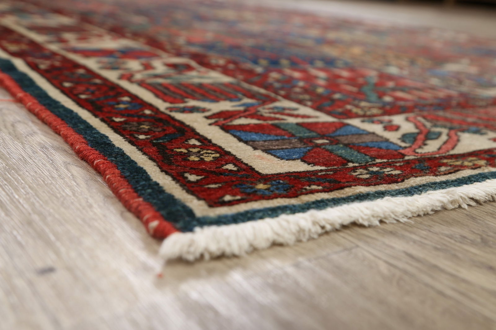 Antique Vegetable Dye Bakhtiari Persian Area Rug 5x7 - 6