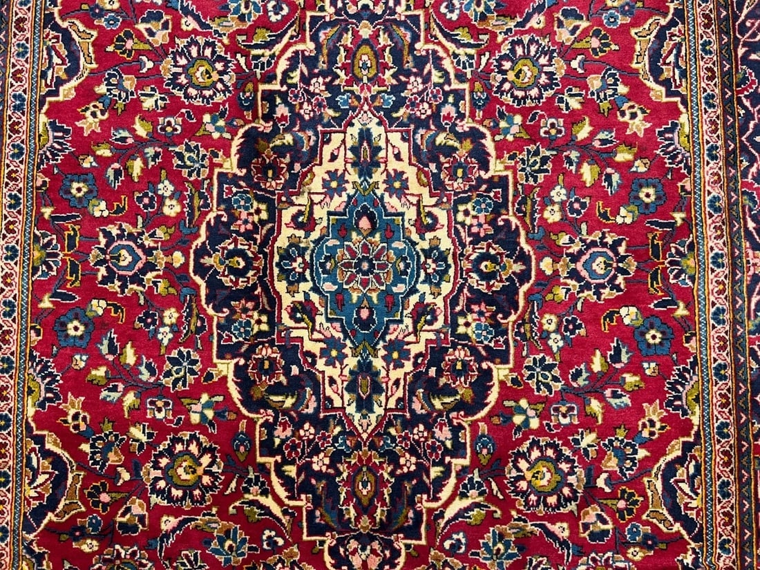 Hand-Knotted Persian Kashan Red Semi-Antique 1970s Oriental Area Rug Carpet 6'4" x 10'9" - 7