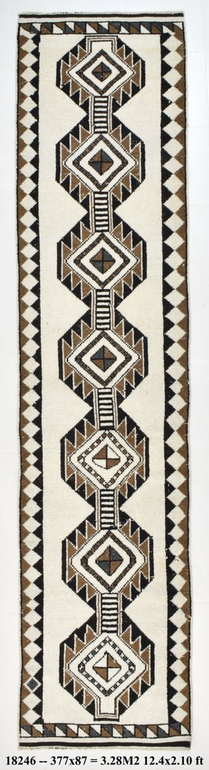 2'10'' x 12'4'' Handmade Vintage Wool Rug - 18246 (1 of 19)