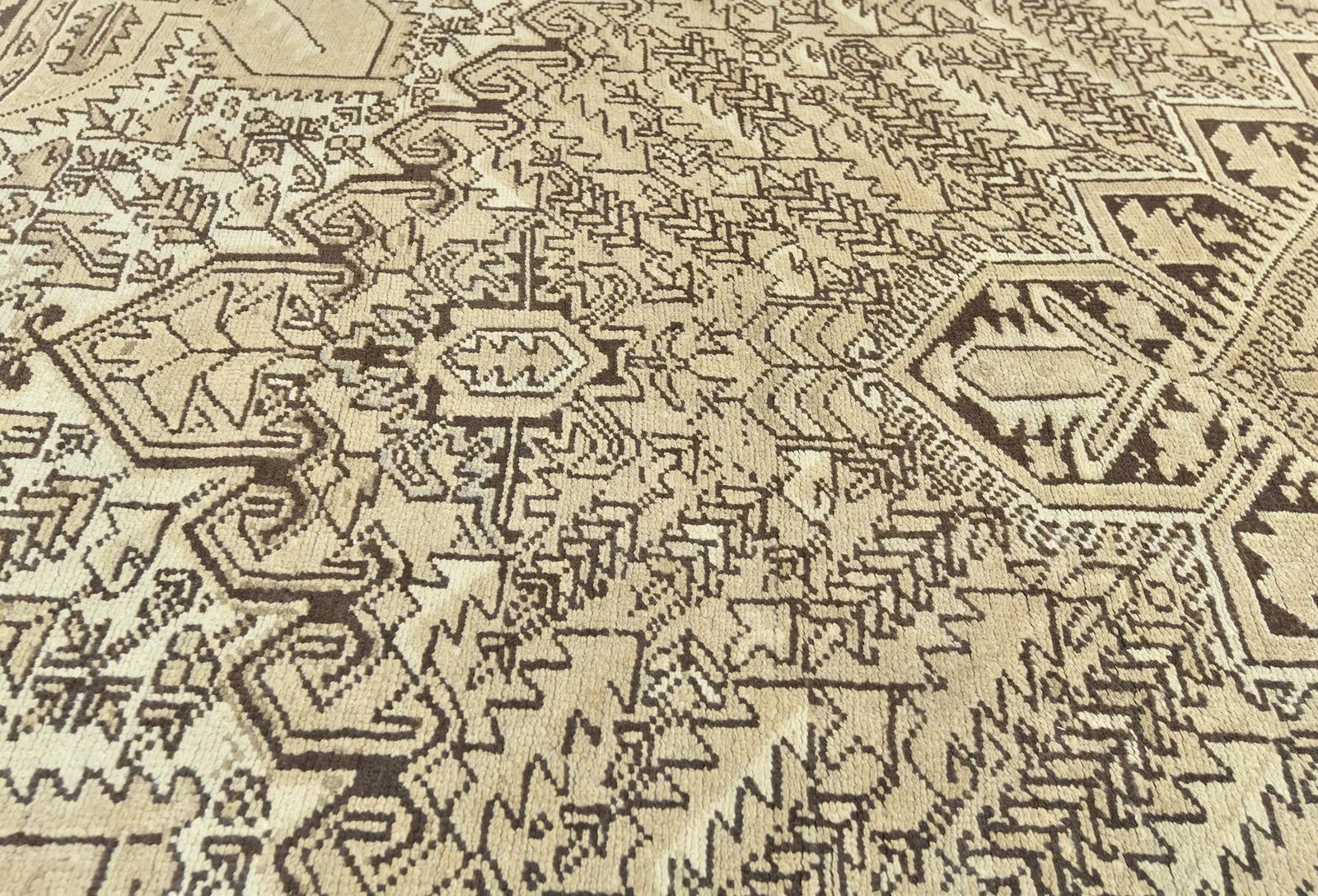 Semi Antique Muted Beige Floral 7X10 Distressed Vintage Oriental Rug - 6