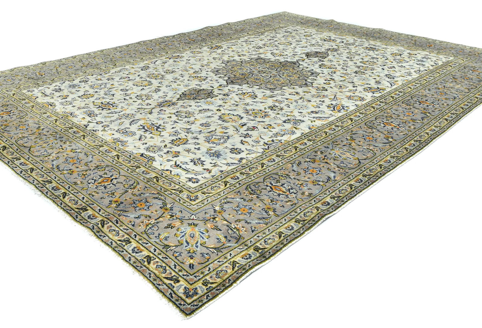 Vintage Cream Traditional Floral 8X11 Kashan Persian Rug - 3