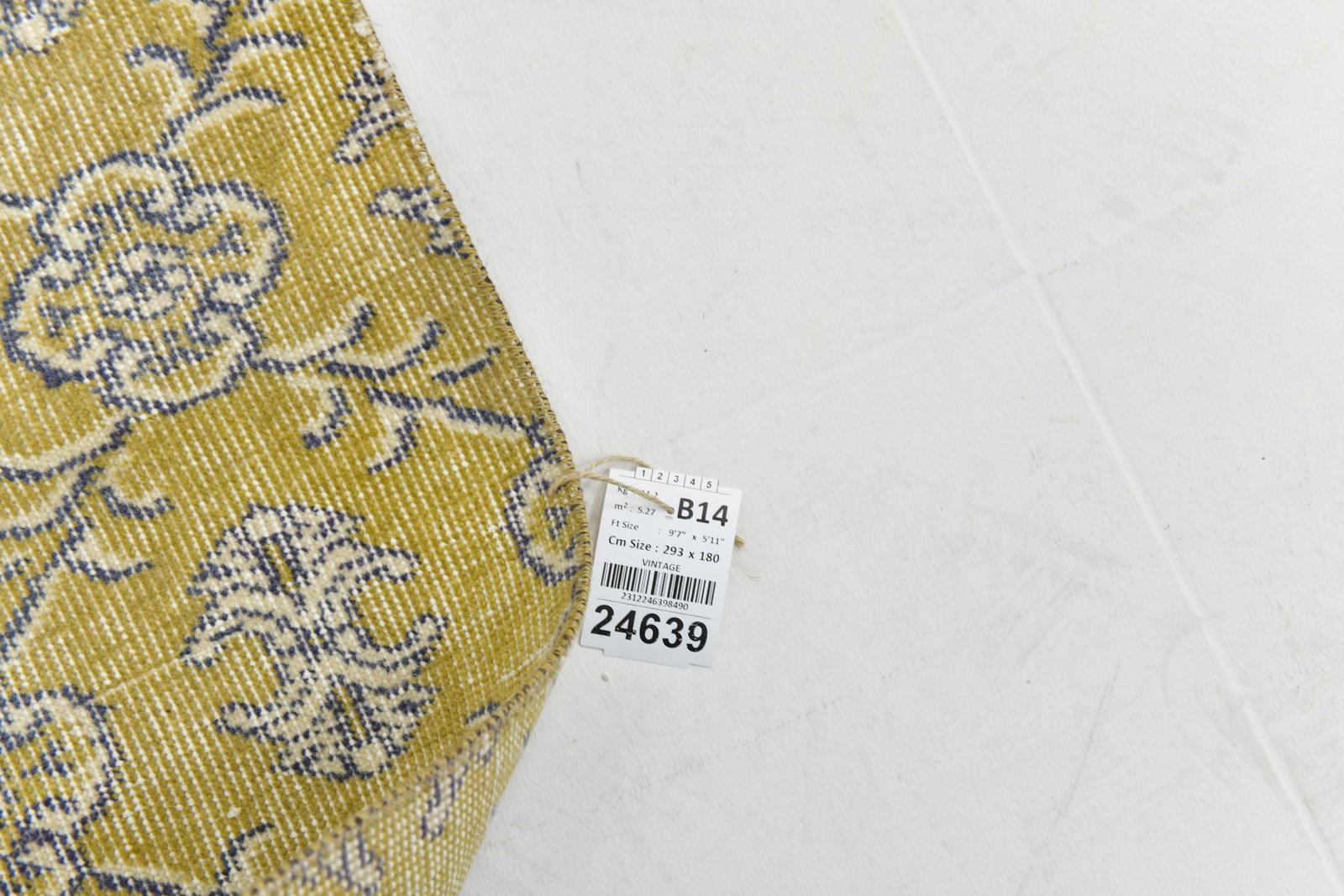 5'10'' x 9'7'' Turkish Vintage Runner Rug - 24639 - 19