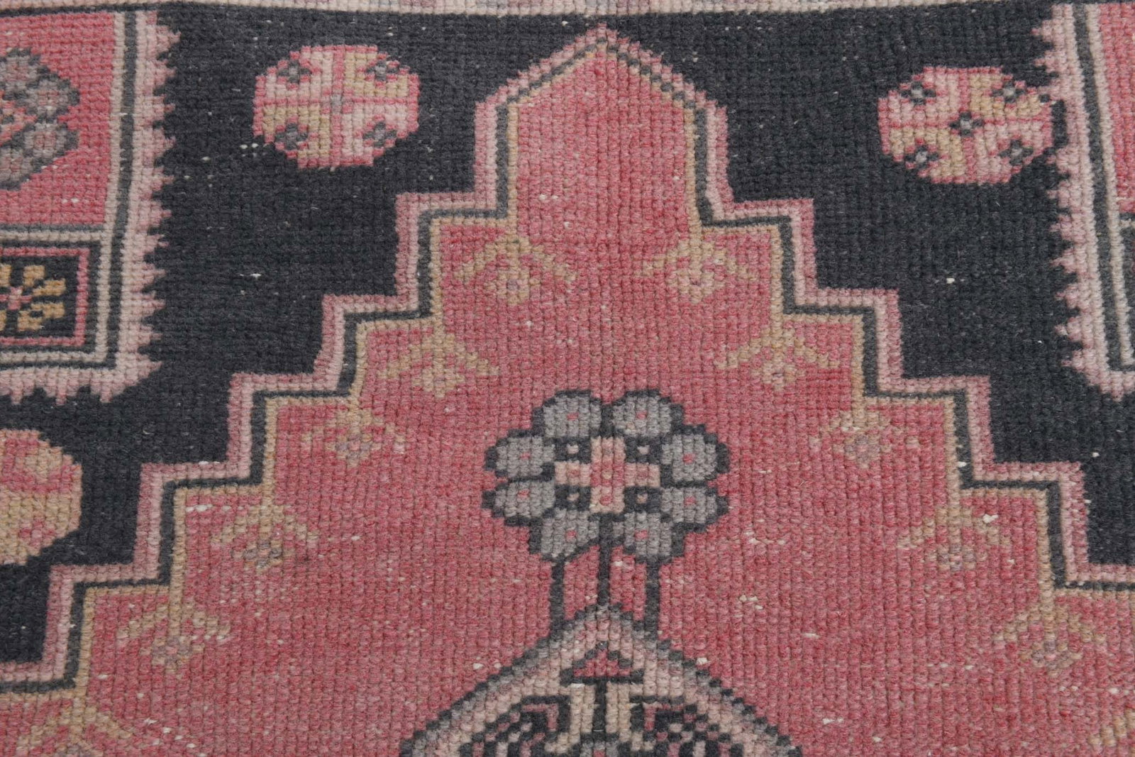 4'4'' x 7'1'' Turkish Vintage Runner Rug - 20988 - 8