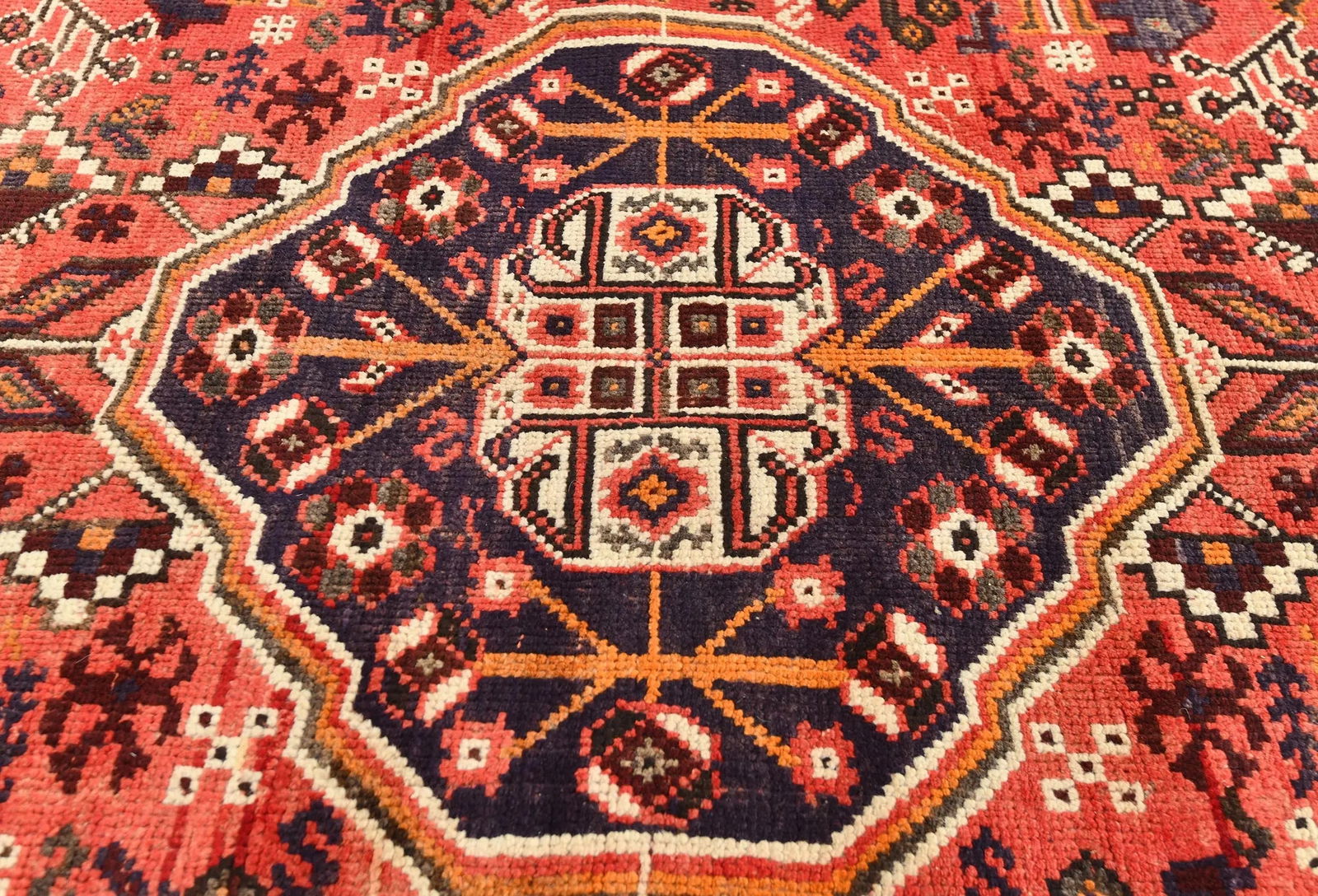 Vintage Red Tribal Geometric 5'9X7'2 Shiraz Persian Rug - 5